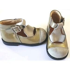 Girls Toddler Gold Suede Leather Italy Italia Size 21 Dress Shoes Leather US 5.5